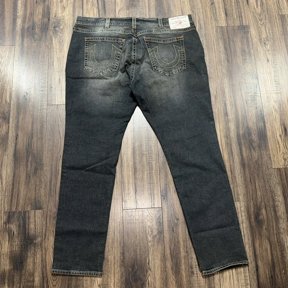 True Religion Men's Geno Relaxed Slim Denim Jeans Size 44 x 33 Dark Wash Gray